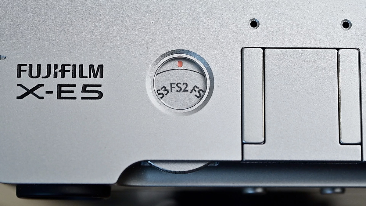x-e5 film simulation dial